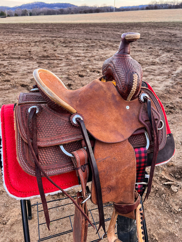 Red Pony Felt/Fleece Lined Contoured Saddle Pad
